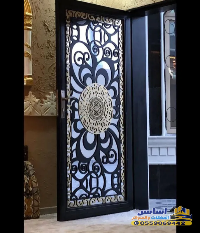 حداد أبواب الرياض وصيانتها